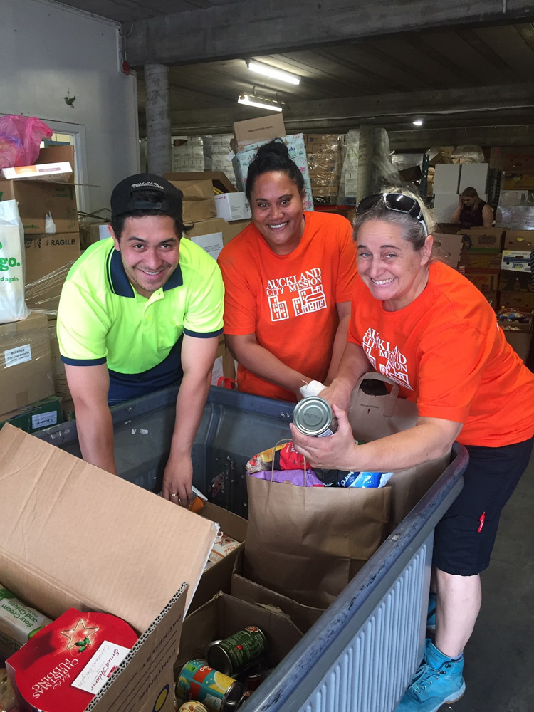 NZFN Food Hub, Auckland City Mission, making food parcels.